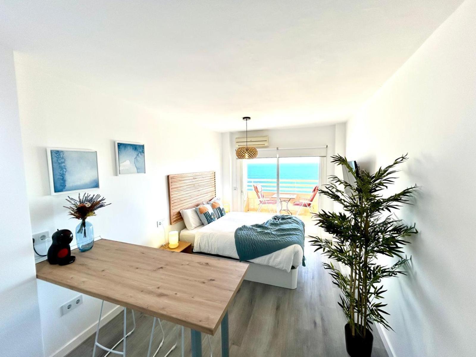 Apartament Stella Maris - Amazing Frontal Sea Views With Pool & Terrace By 10Tosea Fuengirola Zewnętrze zdjęcie